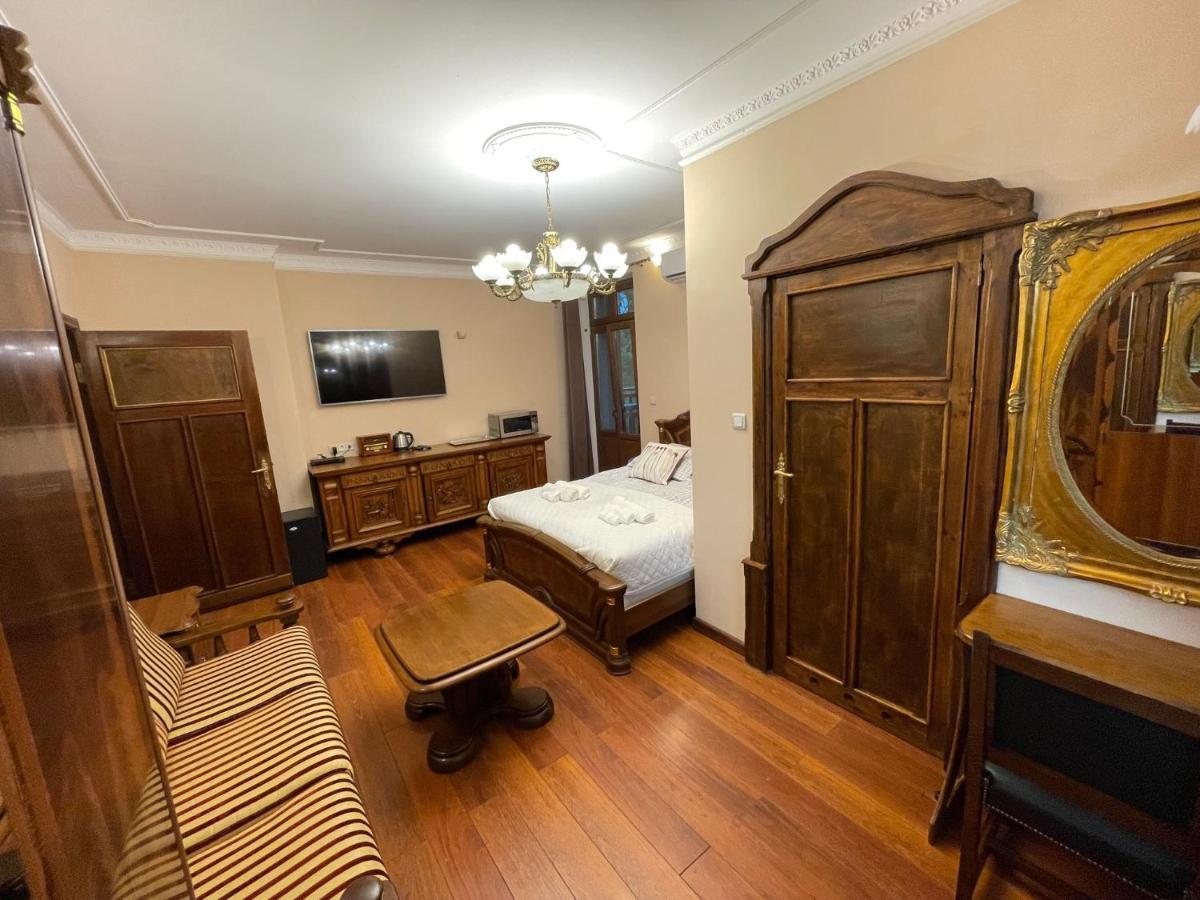 Bed and Breakfast Dworek Oliwski Danzig Exterior foto