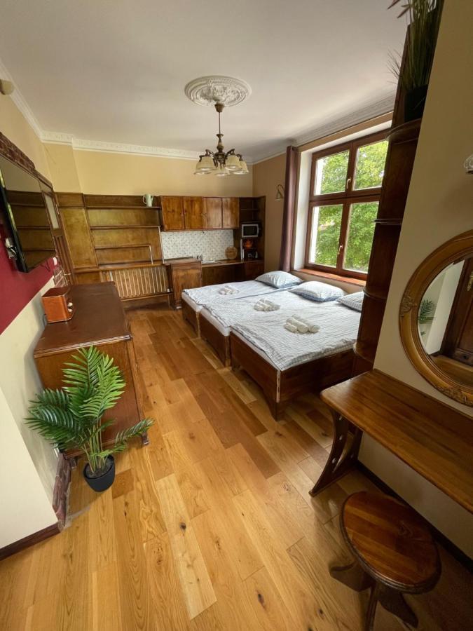 Bed and Breakfast Dworek Oliwski Danzig Exterior foto
