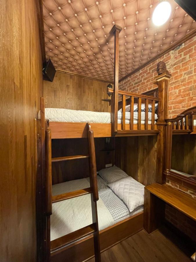 Bed and Breakfast Dworek Oliwski Danzig Exterior foto