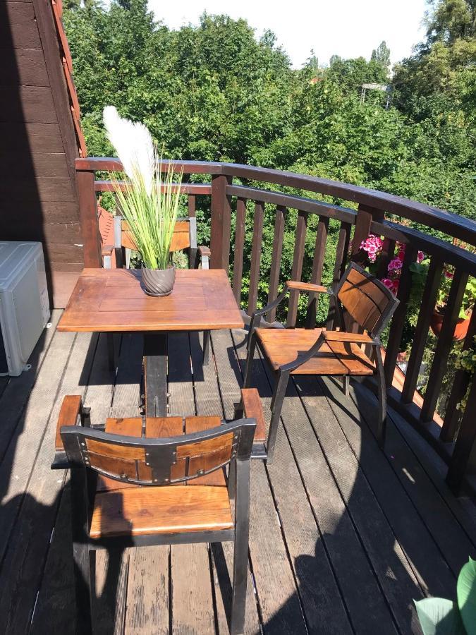 Bed and Breakfast Dworek Oliwski Danzig Exterior foto